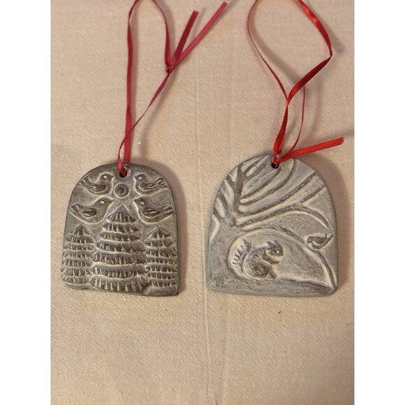 Vintage Signed Isabel Bloom Lot Set 2 Christmas Ornaments Cast 1989 1991 - Picture 2 of 7